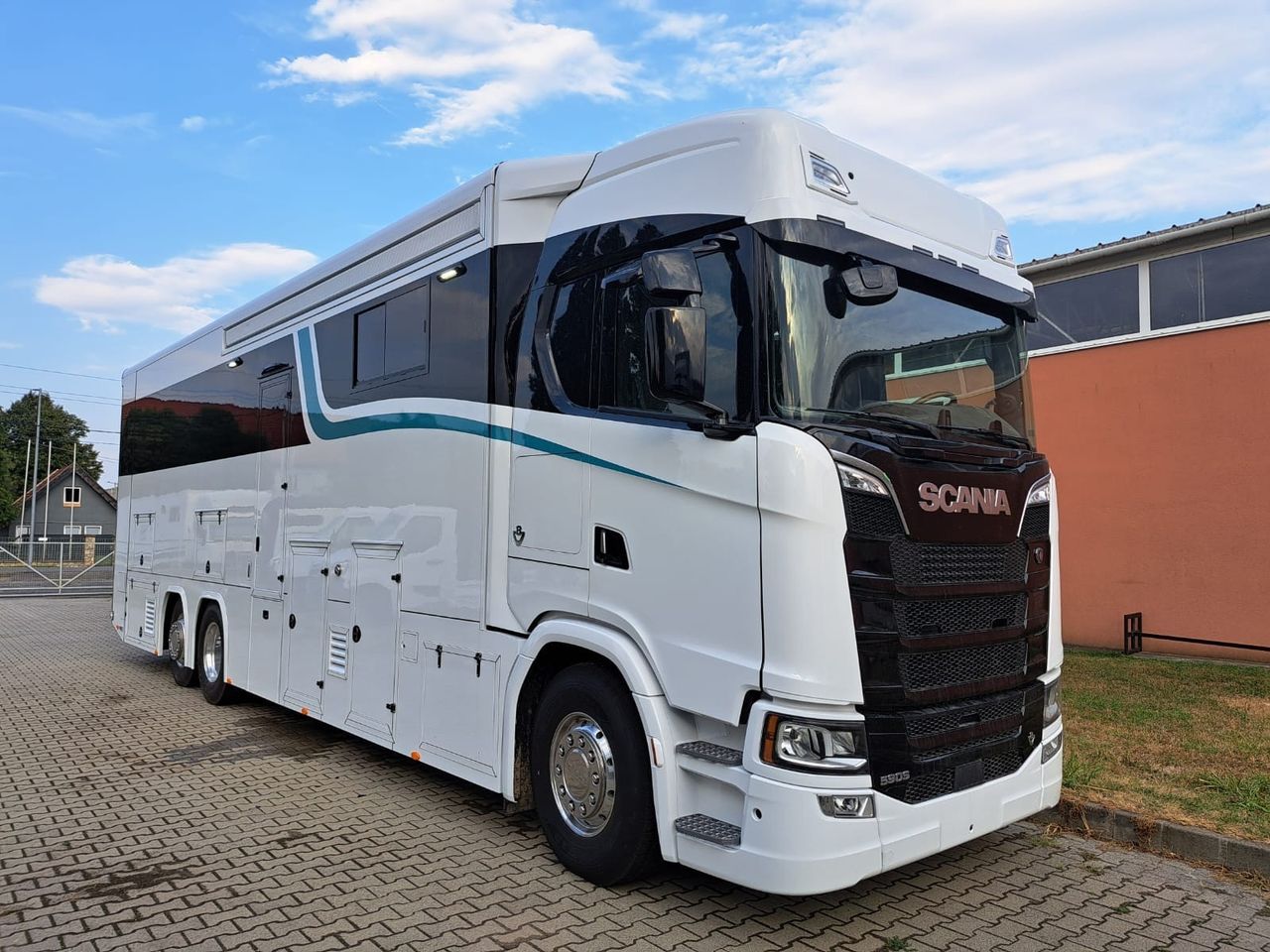Scania S590 Motorsport - Motorhome
